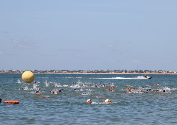PROJETO NATAÇÃO NO MAR COMPLETA 18 ANOS COM FESTIVAL DE TRAVESSIAS