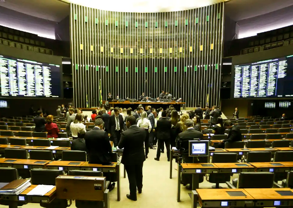 CÂMARA PODE VOTAR URGÊNCIA PARA AUMENTAR NÚMERO DE DEPUTADOS FEDERAIS
