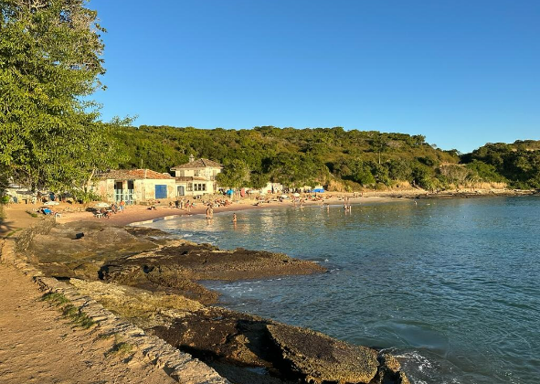 BÚZIOS – NOVA BANDEIRA AZUL E PRAIA CULTURAL