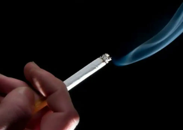 DECRETO AUMENTA IMPOSTO SOBRE CIGARRO E ELEVA PREÇO MÍNIMO DO MAÇO