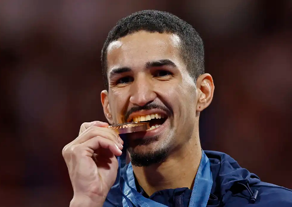 EDIVAL PONTES CONQUISTA BRONZE PARA O BRASIL NO TAEKWONDO