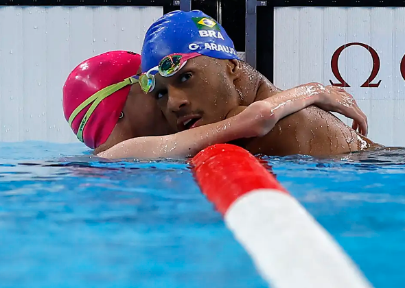 NADADOR GABRIEL ARAÚJO CONQUISTA 1º OURO DO BRASIL NA PARALIMPÍADA