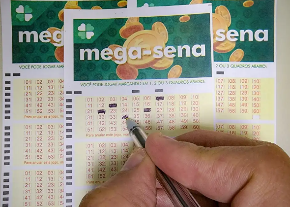 NINGUÉM ACERTA MEGA-SENA E PRÊMIO SOBE PARA R$ 50 MILHÕES