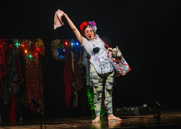 UM OLHAR ALÉM DA FOLIA: “CADA PONTO UM CARNAVAL” FAZ APRESENTAÇÕES GRATUITAS EM NITERÓI