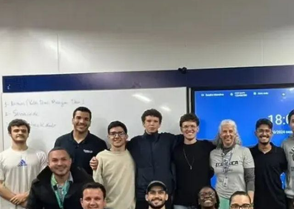 1º HACKATHON PROMOVIDO PELO HUB DE INOVAÇÃO NA SEMANA DE ENGENHARIA DO INSTITUTO POLITÉCNICO FOI UM SUCESSO!