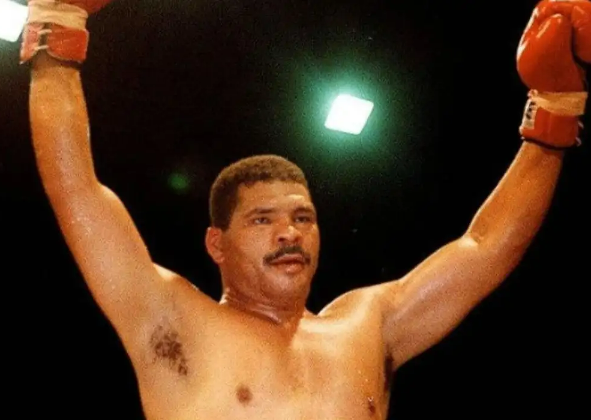 EX-PUGILISTA MAGUILA MORRE AOS 66 ANOS DE IDADE