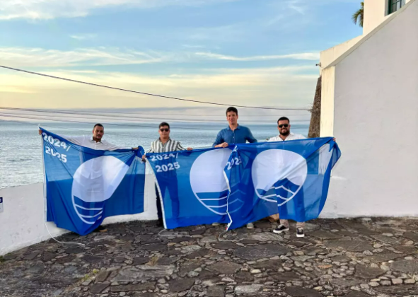 BÚZIOS RECEBE TRÊS BANDEIRAS AZUIS NA CERIMÔNIA NACIONAL DE ENTREGA DOS CERTIFICADOS DO JÚRI INTERNACIONAL DO PROGRAMA BANDEIRA AZUL REALIZADO NESTA SEXTA-FEIRA EM SALVADOR