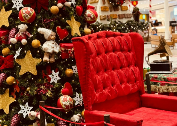 PAPAI NOEL CHEGA DE HELICÓPTERO PARA ABRIR O PRIMEIRO NATAL DO SHOPPING PLAZA RIO DAS OSTRAS