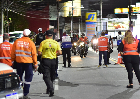 FORÇA-TAREFA DA PREFEITURA DE NITERÓI ABORDOU MAIS DE 1,6 MIL MOTOCICLISTAS EM AÇÕES CONTRA MOTOS BARULHENTAS E ROLEZINHOS