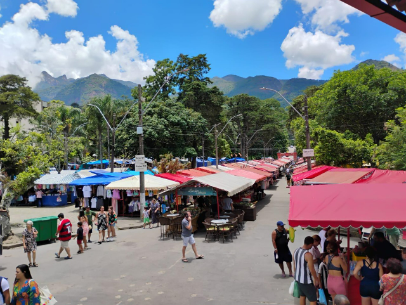 FIM DE SEMANA EM TERESÓPOLIS FOI DE MOVIMENTO INTENSO DE TURISTAS