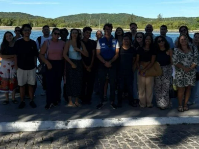 SECRETÁRIO DE TURISMO DE CABO FRIO RECEBE ALUNOS E PROFESSORES DO CURSO DE HOTELARIA E GASTRONOMIA DO IFF