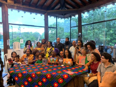 ENCONTRO DE ESCRITORAS E ESCRITORES NEGROS CELEBRA A MEMÓRIA E PROJETA FUTURO NA ESCOLA DE ARTES ZANINE