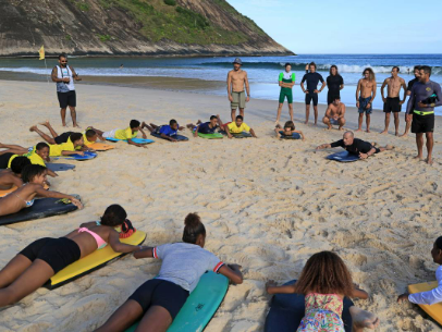 ITACOATIARA PRO 2025 PROMOVE AULA DE SURFE INCLUSIVA E AÇÃO SOCIOAMBIENTAL NESTA QUARTA (4)